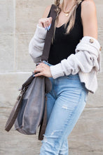 Load image into Gallery viewer, Catalina Messenger Bag