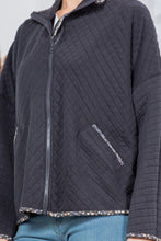 Load image into Gallery viewer, Quilinn Jacket with Pockets