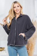 Load image into Gallery viewer, Quilinn Jacket with Pockets