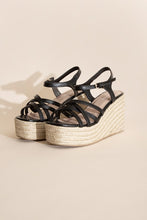Load image into Gallery viewer, Webster Platform Heels