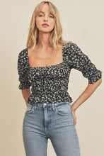 Load image into Gallery viewer, Coming Up Daisies Top