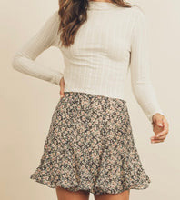 Load image into Gallery viewer, Talk of The Town Floral