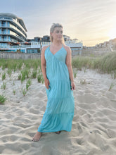 Load image into Gallery viewer, Strut Maxi Dress