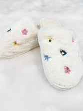 Load image into Gallery viewer, Daily Daisy Slippers