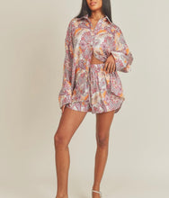 Load image into Gallery viewer, Paisley Button Down