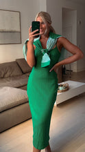 Load image into Gallery viewer, OC Midi Dress