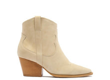 Load image into Gallery viewer, Dolly Booties