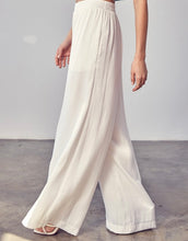 Load image into Gallery viewer, Alexandra Wide Leg Pants
