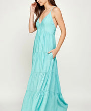 Load image into Gallery viewer, Strut Maxi Dress