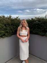 Load image into Gallery viewer, Leighton Linen Crop Top
