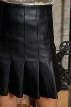 Load image into Gallery viewer, Tennis Vegan Leather Skirt