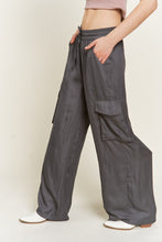 Load image into Gallery viewer, PLUS SIZE SATIN CARGO PANTS WITH DRAWSTRING
