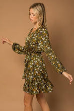 Load image into Gallery viewer, Long Puff Shirring Sleeve Ditsy Print Dress
