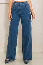 Load image into Gallery viewer, High Rise Crossed Waist Cargo Wide Jeans
