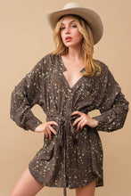 Load image into Gallery viewer, Rayon Crinkle Ditsy Floral Raw Shift Shirt Dress
