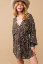 Load image into Gallery viewer, Rayon Crinkle Ditsy Floral Raw Shift Shirt Dress
