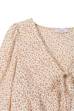 Load image into Gallery viewer, LS floral frill blouse
