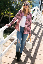 Load image into Gallery viewer, Forget Me Knot Button Down-Plus Size
