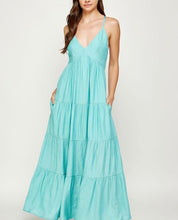 Load image into Gallery viewer, Strut Maxi Dress
